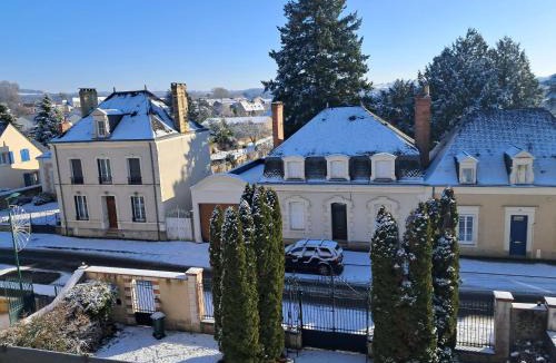 Ecommoy Apartment | Le loft Le Joyeux Rollier