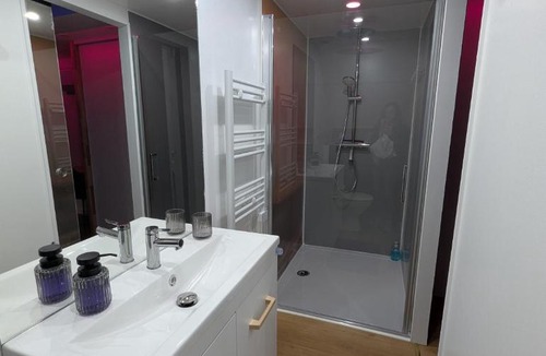 Les Ponts-de-Ce Apartment | Le Loft - Résidence Chez Gally à Angers