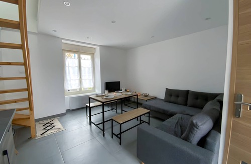 Parigne-lʼEveque Apartment | Le Lutèce - Parking - Jardin - 4p - Rêve au Mans