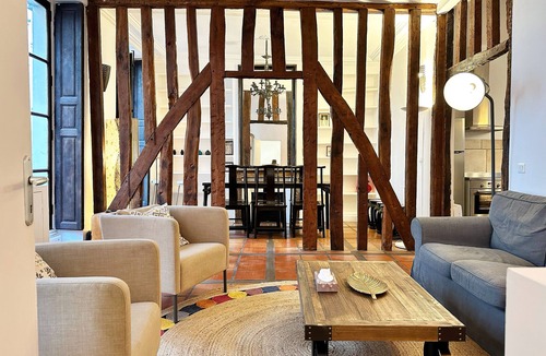 Strasbourg -Saint-Denis Apartment | Le Marais style APT with 3 bdrs 3 mns République