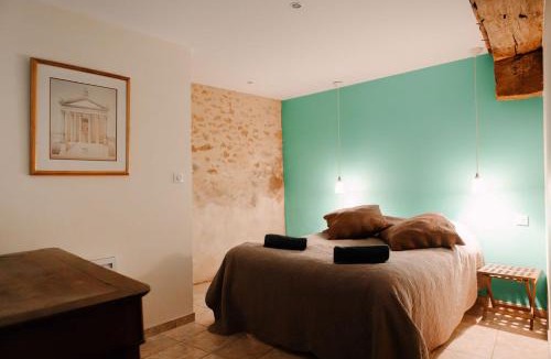 Tuffe House | Le moulin du chateau