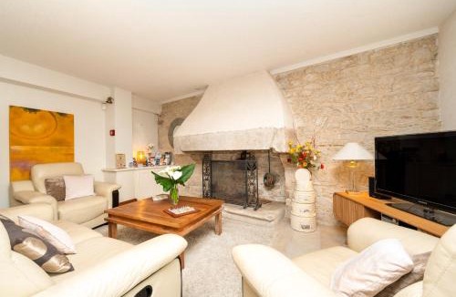 Saint-Ave House | Le Moulin De Lesnevé