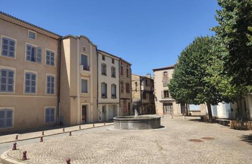 Vic-le-Comte Apartment | Le Nid Comtois