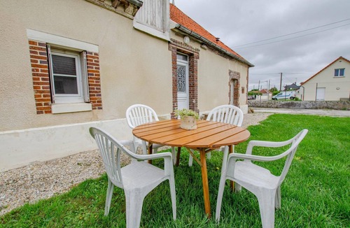 Fontaine-les-Gres House | Le Nid d'Hirondelles