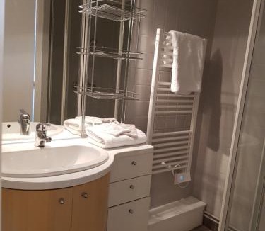 Donville-les-Bains Apartment | Le P'tit gousset, à 100 m de la mer