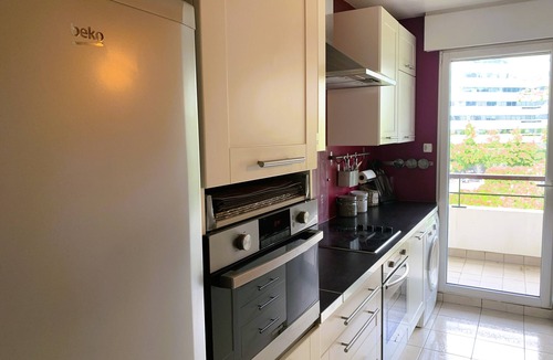 Republique–Point-du-Jour Apartment | "Le Paradis" | 2 bedrooms, balcony, parking (70m2)
