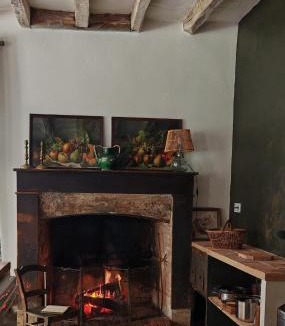 Vernoil-le-Fourrier House | Le Pavillon de Chasse - sheets and towels included - castle park