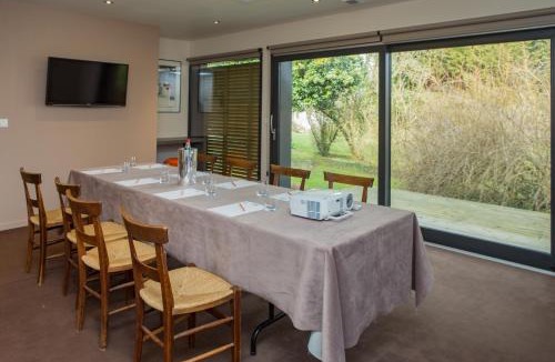 Campigny Hotel | Le Petit Coq aux Champs - Teritoria