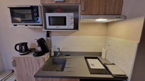 Chinon Apartment | Le petit quai # Studio # site historique
