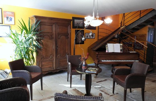 Biesles House | Le Piano