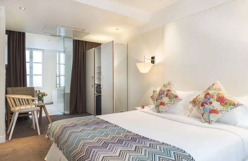 Notre-Dame-des-Champs Hotel | Le Placide Saint Germain des Pres