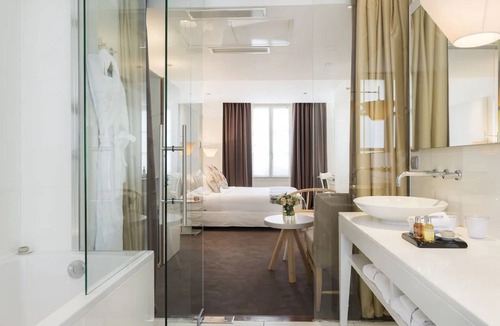 Notre-Dame-des-Champs Hotel | Le Placide Saint Germain des Pres