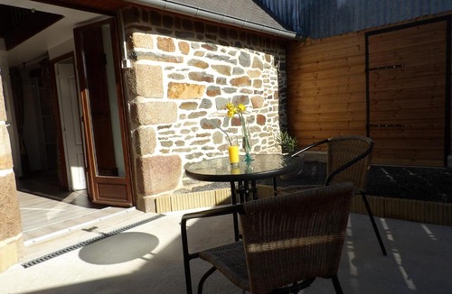 Courtils Bed & Breakfast | Le Rayon de Soleil à 8km du Mont Saint Michel
