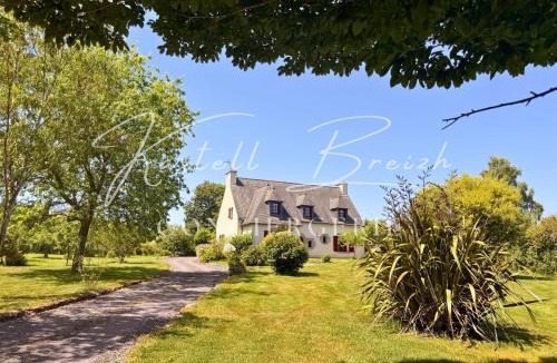 Plouezec House | Le verger du Goëlo maison à 950m de la mer avec grand jardin