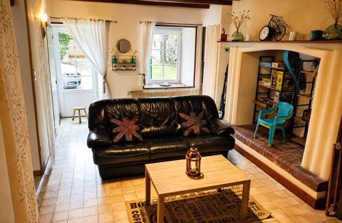 Brehal House | Le vieux Moulin