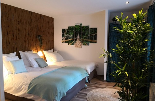 L'Isle-Adam House | Les 7 Sources