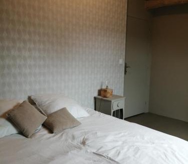 Epineu-le-Chevreuil House | Les chambres de balade au jardin