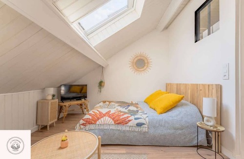Lens Apartment | Les combles d'Eugene, proche Bollaert, 2pers
