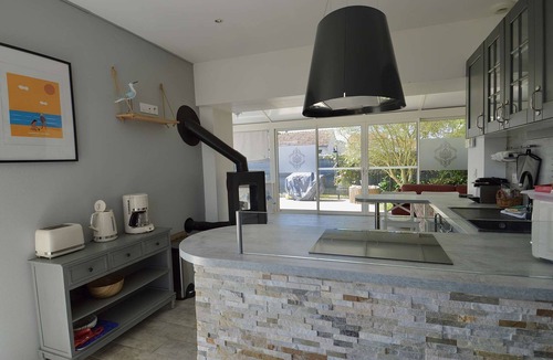 Langrune-sur-Mer House | Les coquillages, with garden and close to the sea