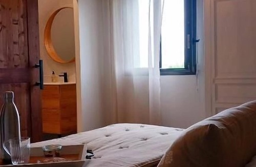 Ambon House | LES JARDINS DE TREBIGUETTE