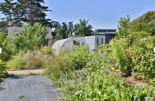 Saint-Laurent-sur-Mer Apartment | Les Jardins de l'écume