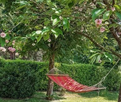 Balines House | Les Pieds dans l'eau, bercé par l'Avre