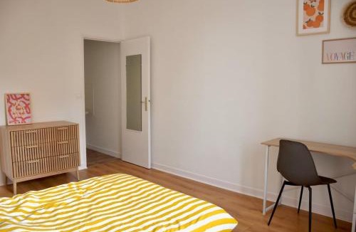 Centre ville - Urbanistes Apartment | Les Rosiers - Séjour lumineux & 3 grandes chambres