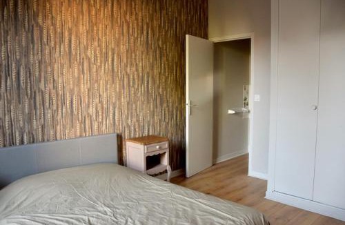 Centre ville - Urbanistes Apartment | Les Rosiers - Séjour lumineux & 3 grandes chambres