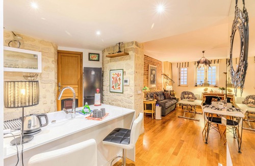 Quartier de la Plaine-de-Monceaux Apartment | Like a Parisian in the middle of Paris