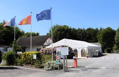 Balleroy House | Lodge 64 Mobile Home - 2 bedrooms - 25 m² + semi-covered patio - Sleeps 4