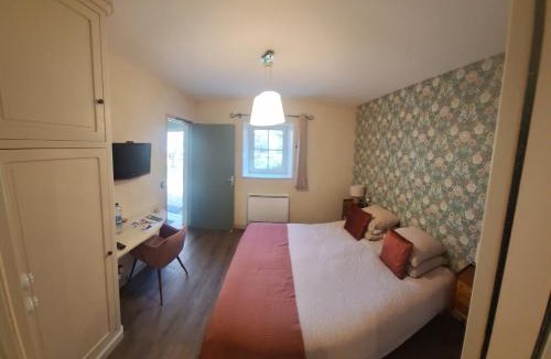 Minihy-Treguier Hotel | LOGIS Hôtel Kastell Dinec'h
