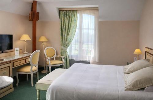 Bonnat Hotel | Logis Hôtel Restaurant- Domaine de l'Orangerie