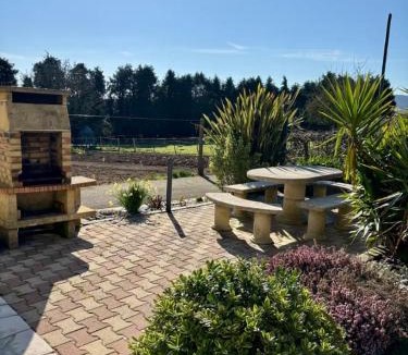 Tredaniel House | Longère bretonne avec jardin à Trédaniel