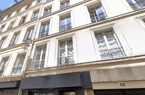 Saint-Thomas-d'Aquin Apartment | LONG TERM RENTAL MUSEE D'ORSAY ST GERMAIN- MOBILITY LEASE RUE VERNEUIL