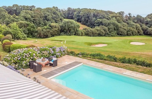 La Foret-Fouesnant House | Look forward to this elegant and spacious vacation home with swimming pool.