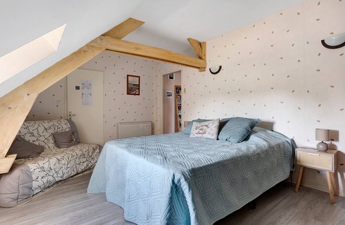 Saint-Mathurin-sur-Loire Bed & Breakfast | Lorali - Guest Room Gabare