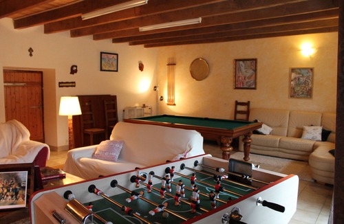 Mohon House | Loue Maison de Vacances Familiale - 5 Chambres, 14 Couchages, Mohon