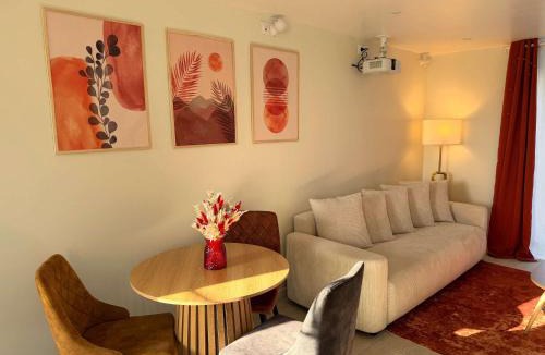Glenac House | Love Room - Spa - Sauna - Jacuzzi - Secret Room