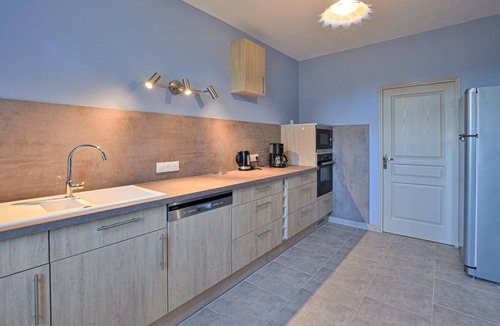 Lithaire House | Lovely home in Montsenelle with WiFi