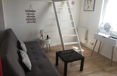 Bourges Apartment | Lovely Studio