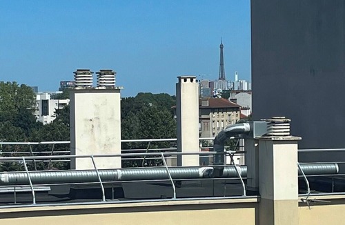 Meudon Apartment | Lovely studio overlooking Paris Eiffel Tower