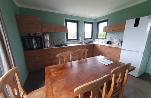 Audierne Cottage | Lovely vacation villa 300m from the port and main beach of Audierne