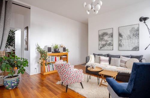 Richebourg - Saint-Clement Apartment | Lumineux appartement privatif - Élégant & Arty