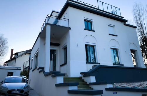 Sevres House | Luxurious house - jacuzzi - home cinema - gym - 4bed 4bathroom