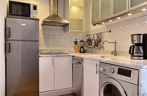 8th Arrondissement Apartment | Luxury Champs Elysees Studio Loft