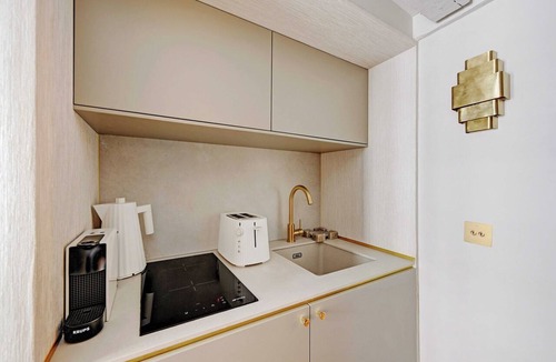 Paris City Center Apartment | Magnificent studio - 2P- Musée du Louvre