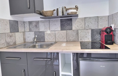 Flore Apartment | Magnifique Studio Le Toucan - Centre Ville -smart TV + Terrasse