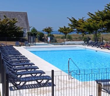 Guidel Apartment | Magnifique vue mer Plage à 100m Piscine & Terrasse