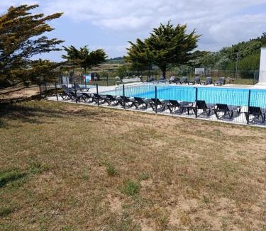 Guidel Apartment | Magnifique vue mer Plage à 100m Piscine & Terrasse