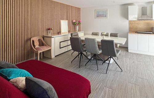 Coutances House | Maison Avec Piscine